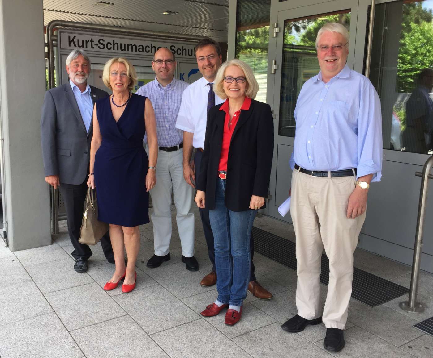 FDP besucht Karbener Kurt-Schumacher-Schule | FDP Wetterau